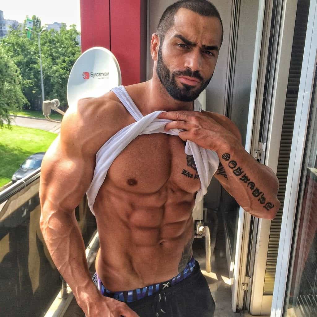 Hot Abs Model Lazar Angelov Working Out for Shoulders
